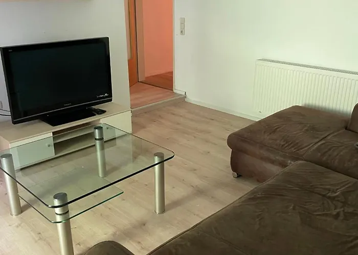 Ganze In Ruhiger Lage Lägenhet Oerlenbach